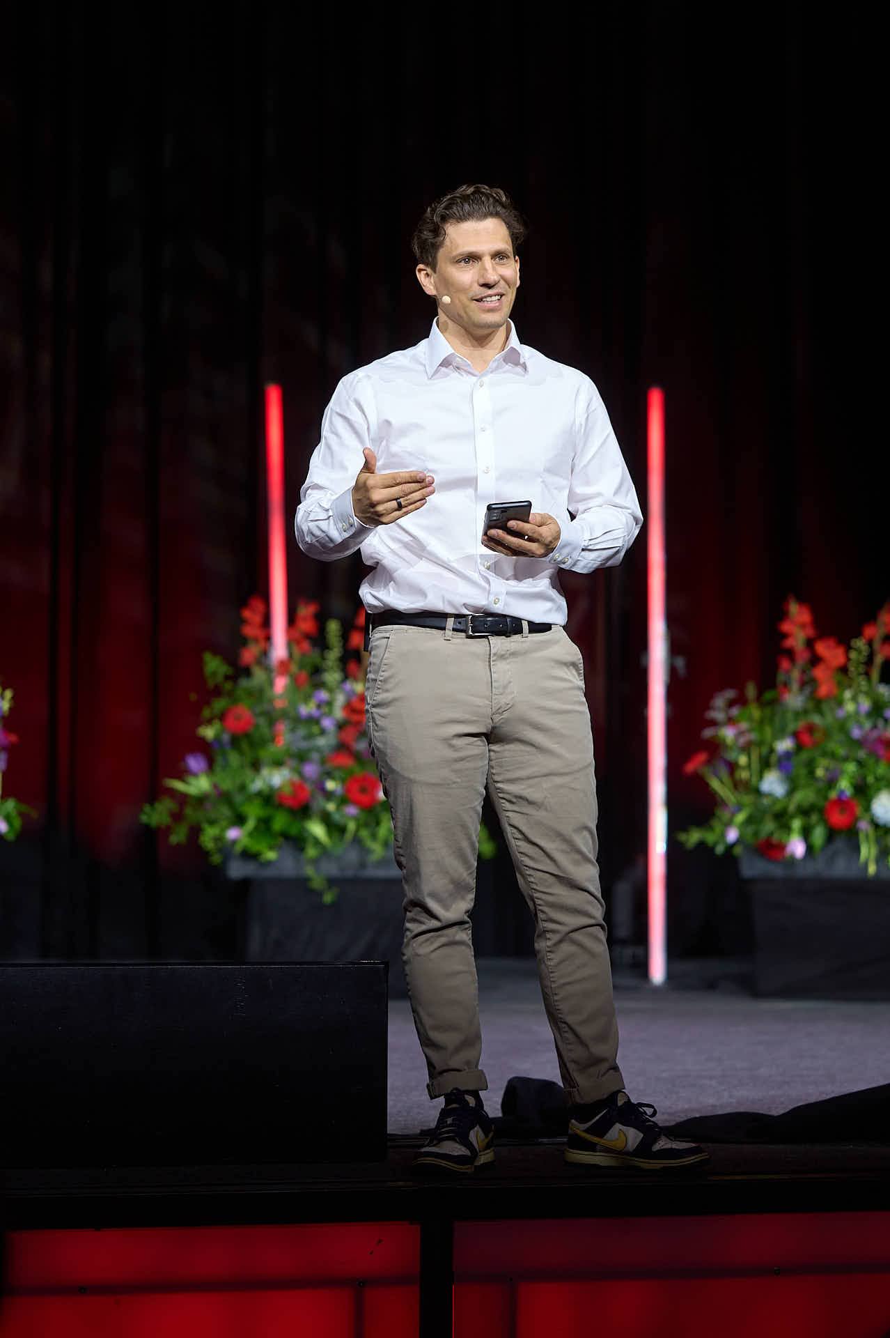 Dr. Hubertus Porschen — Keynote Speaker zu KI in Verhandlungen